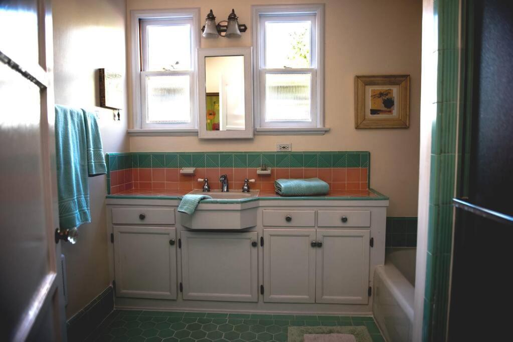 Holiday home Noho Escape *